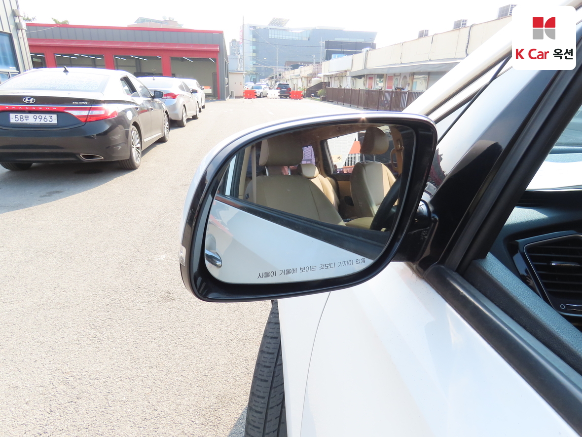 Kia New Carnival 2017 - Image 22