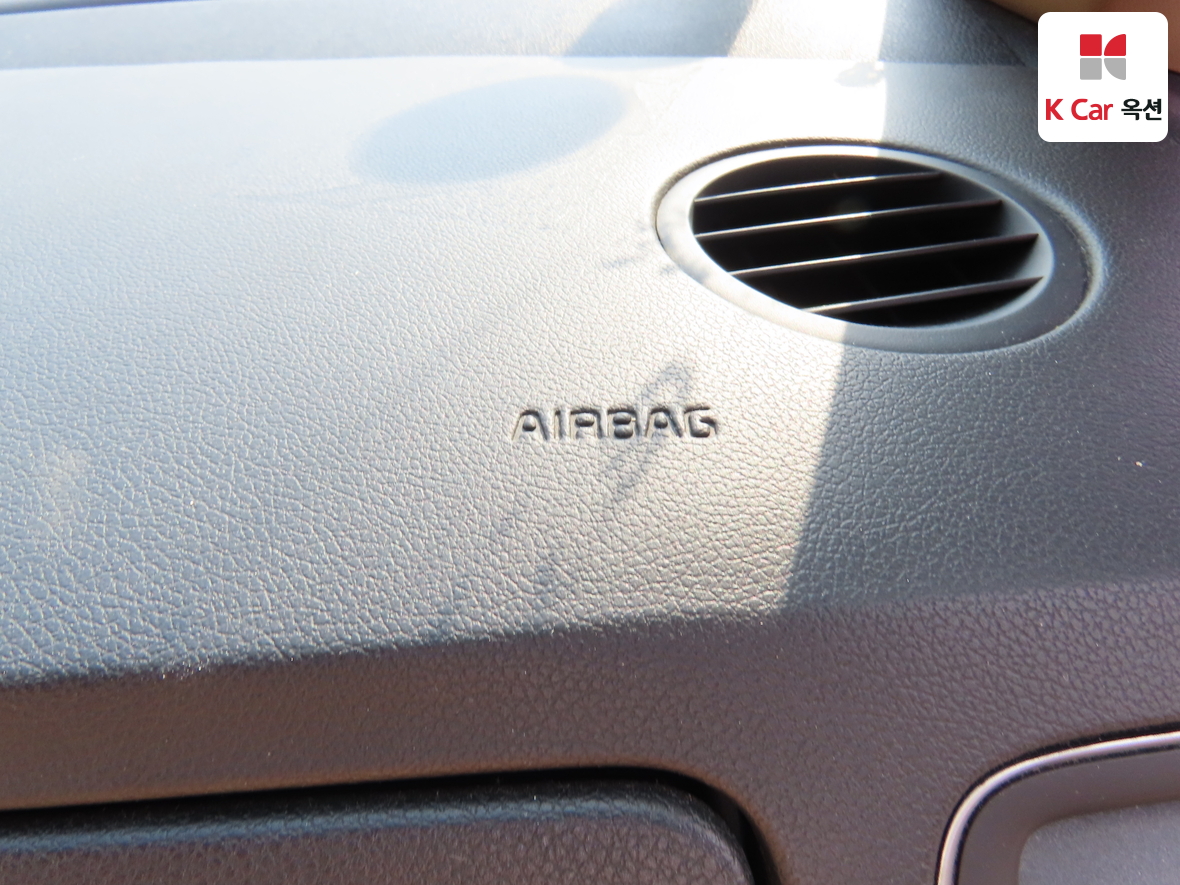 Kia New Carnival 2017 - Image 32