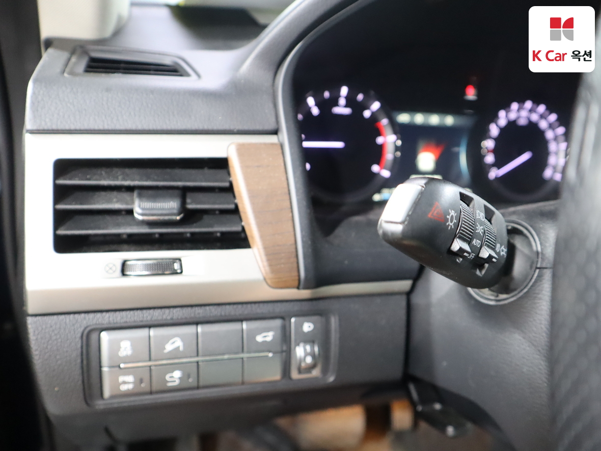 KG Mobility Rexton 2018 - Image 9