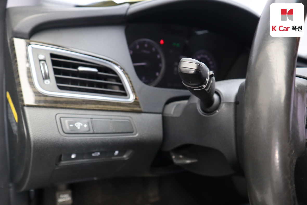 Hyundai Sonata 2016 - Image 9