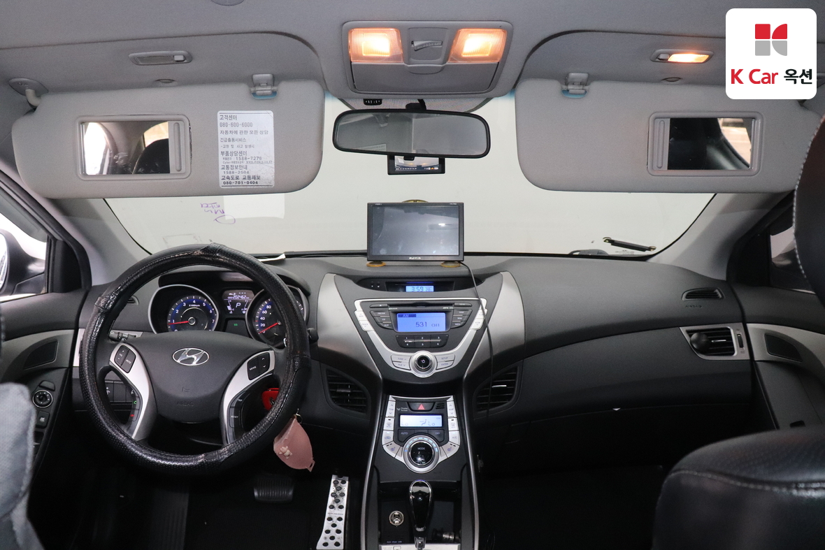 هيونداي إلانترا 2011 - صورة 3