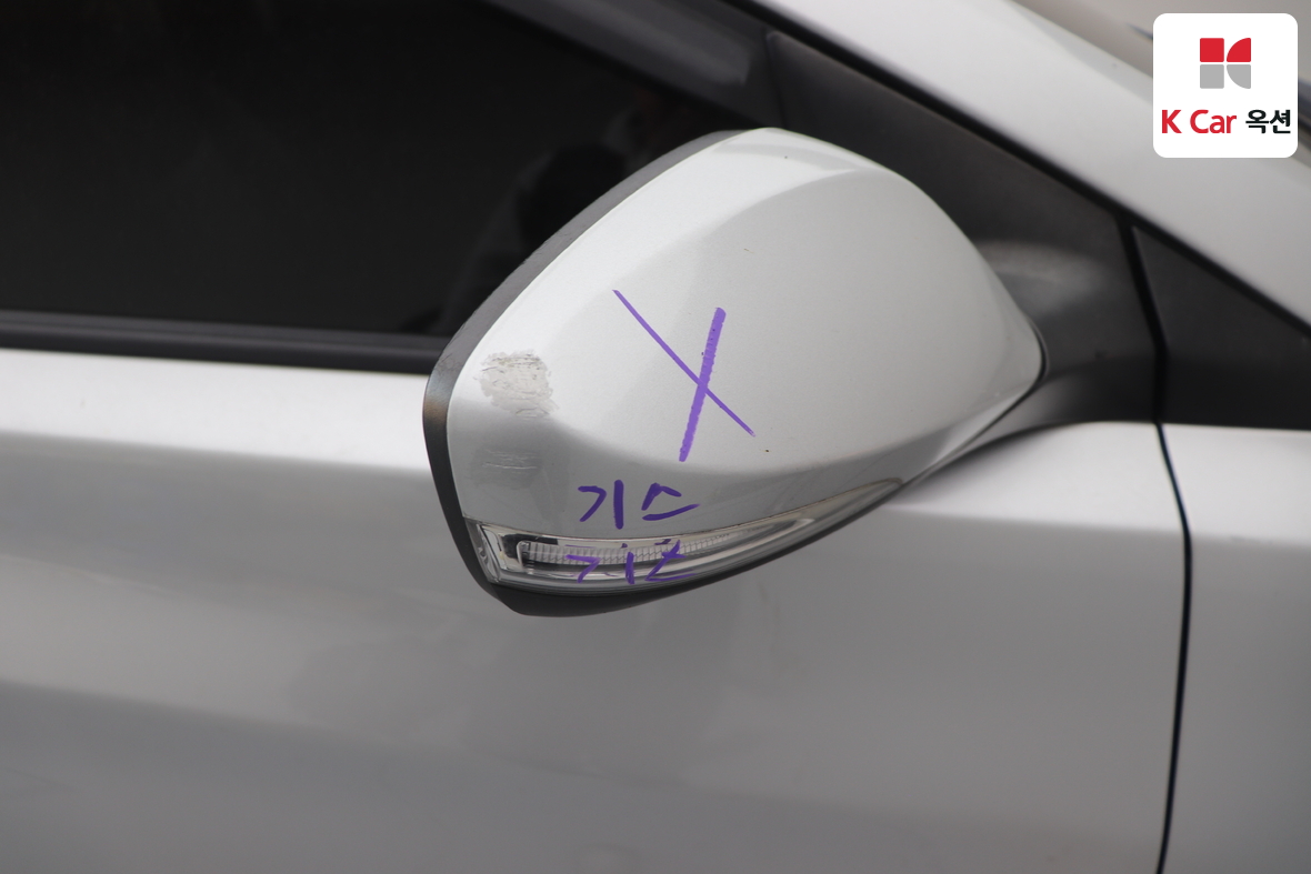 هيونداي إلانترا 2011 - صورة 41