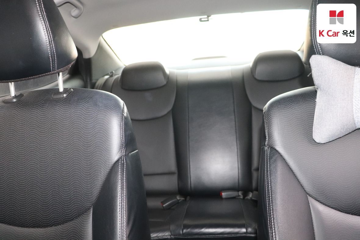 هيونداي إلانترا 2011 - صورة 17