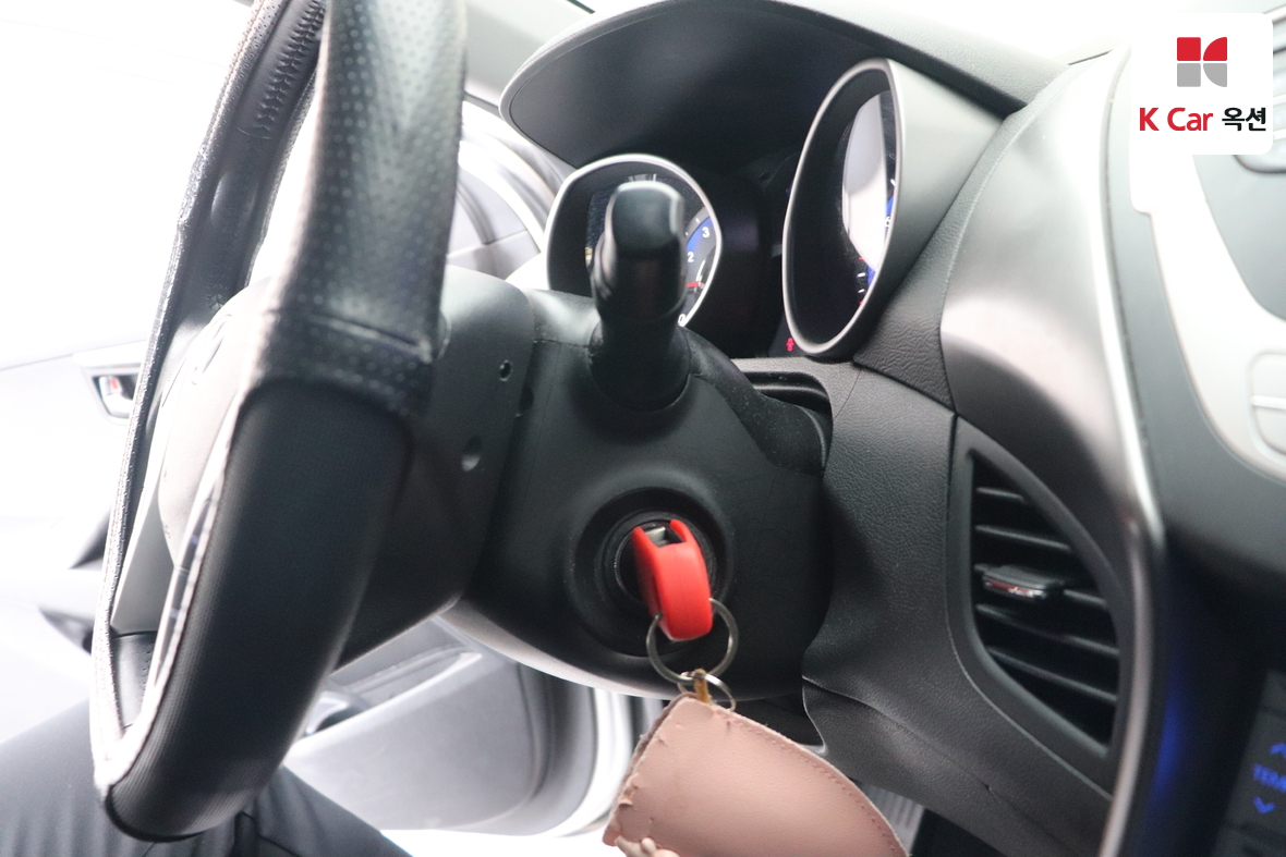 هيونداي إلانترا 2011 - صورة 11