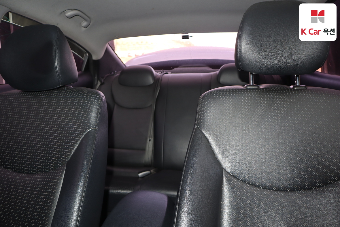 Hyundai Elantra 2014 - Image 17