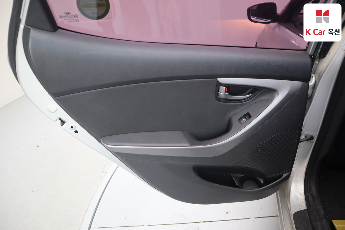 Hyundai Elantra 2014 - Image 21