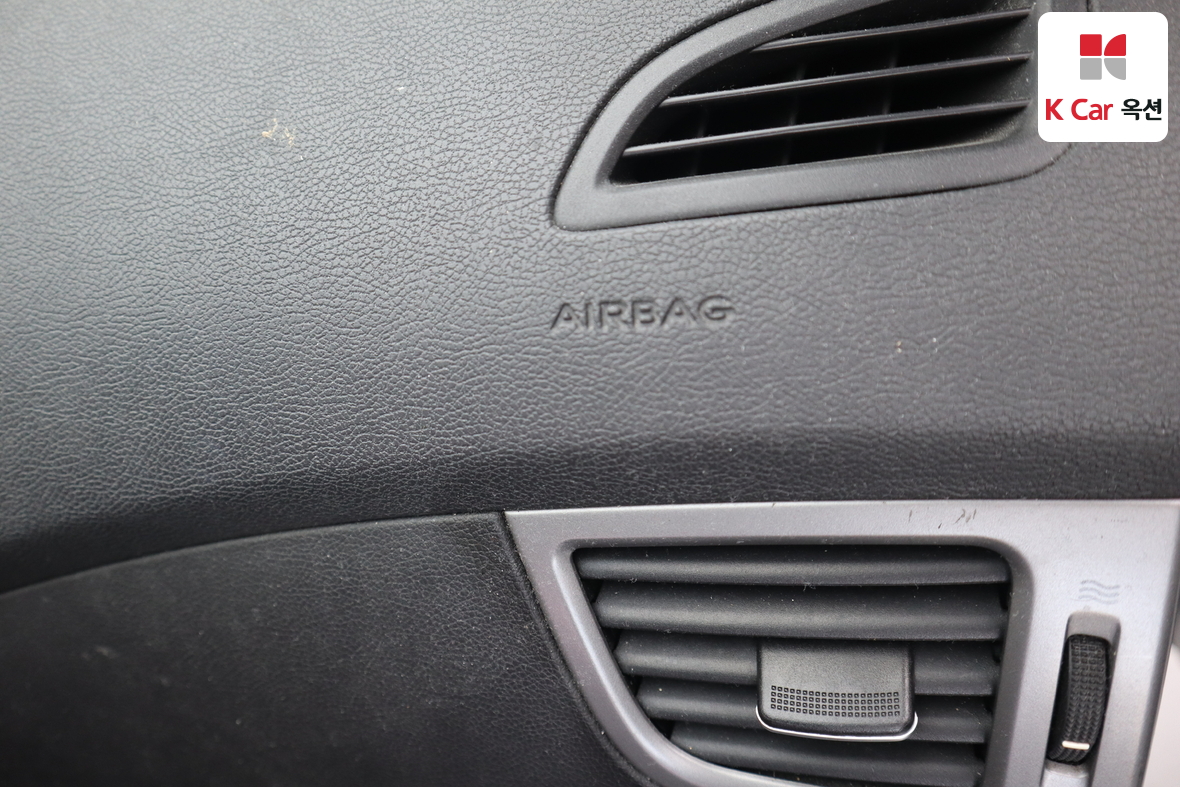 Hyundai Elantra 2014 - Image 29