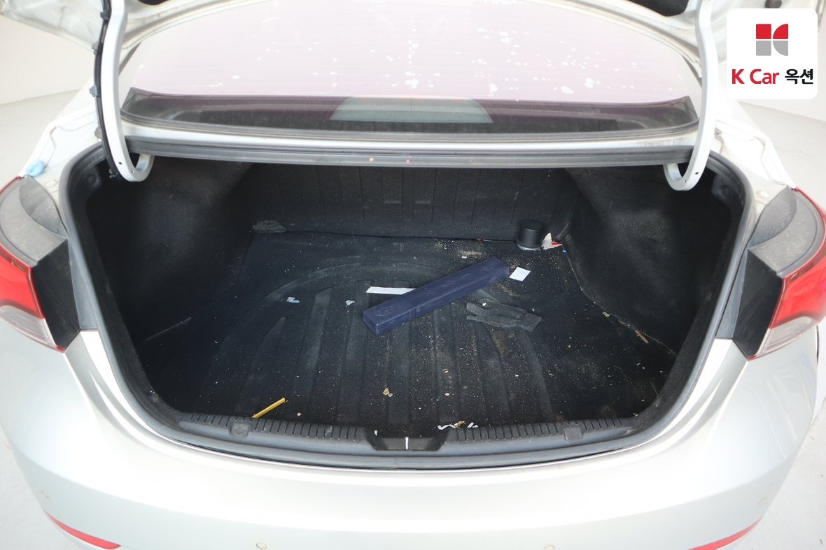 Hyundai Elantra 2014 - Image 24