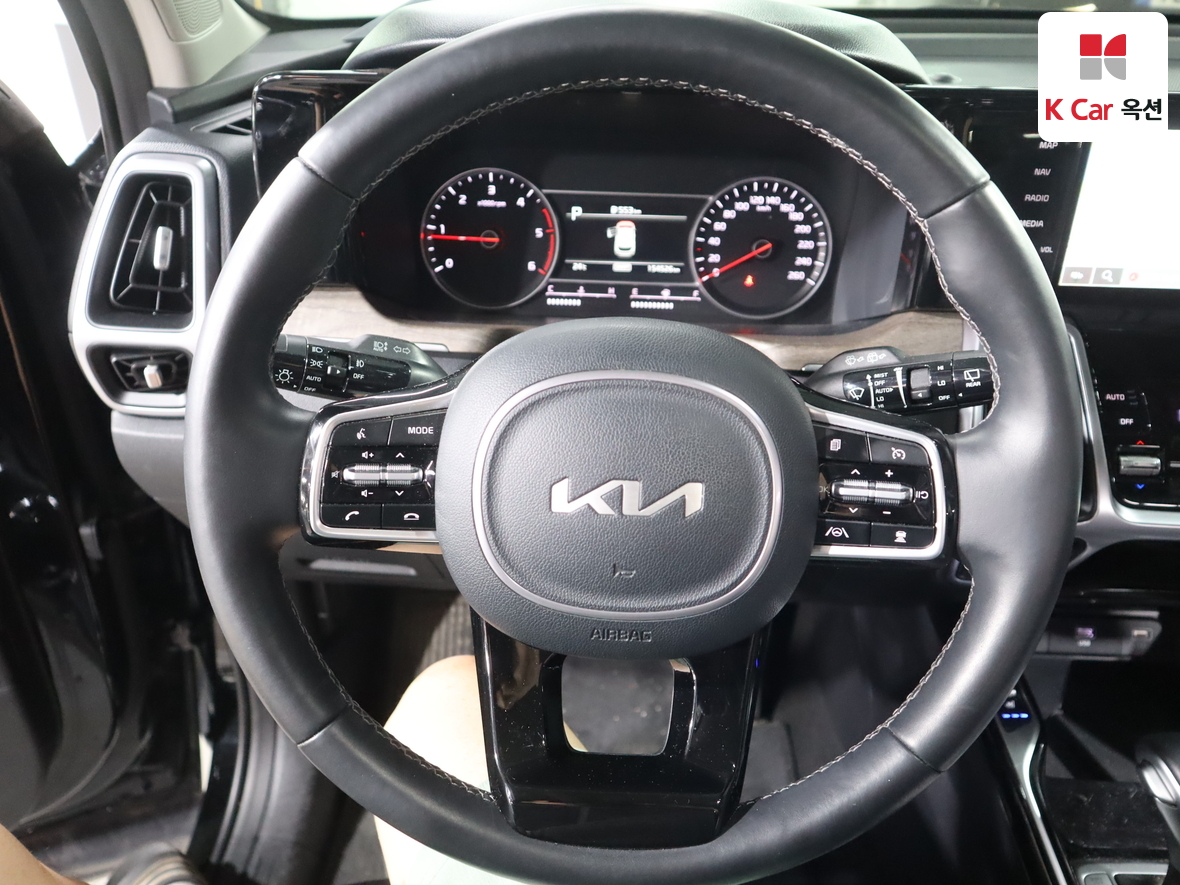 Kia Sorento 2023 - Image 10