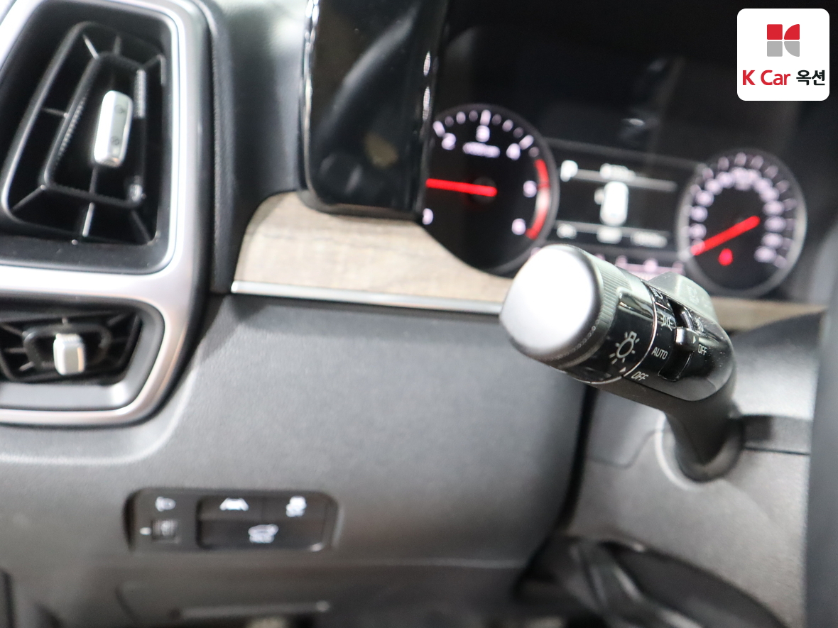 Kia Sorento 2023 - Image 9