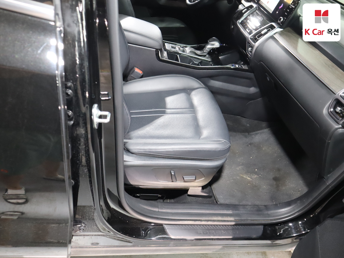 Kia Sorento 2023 - Image 30