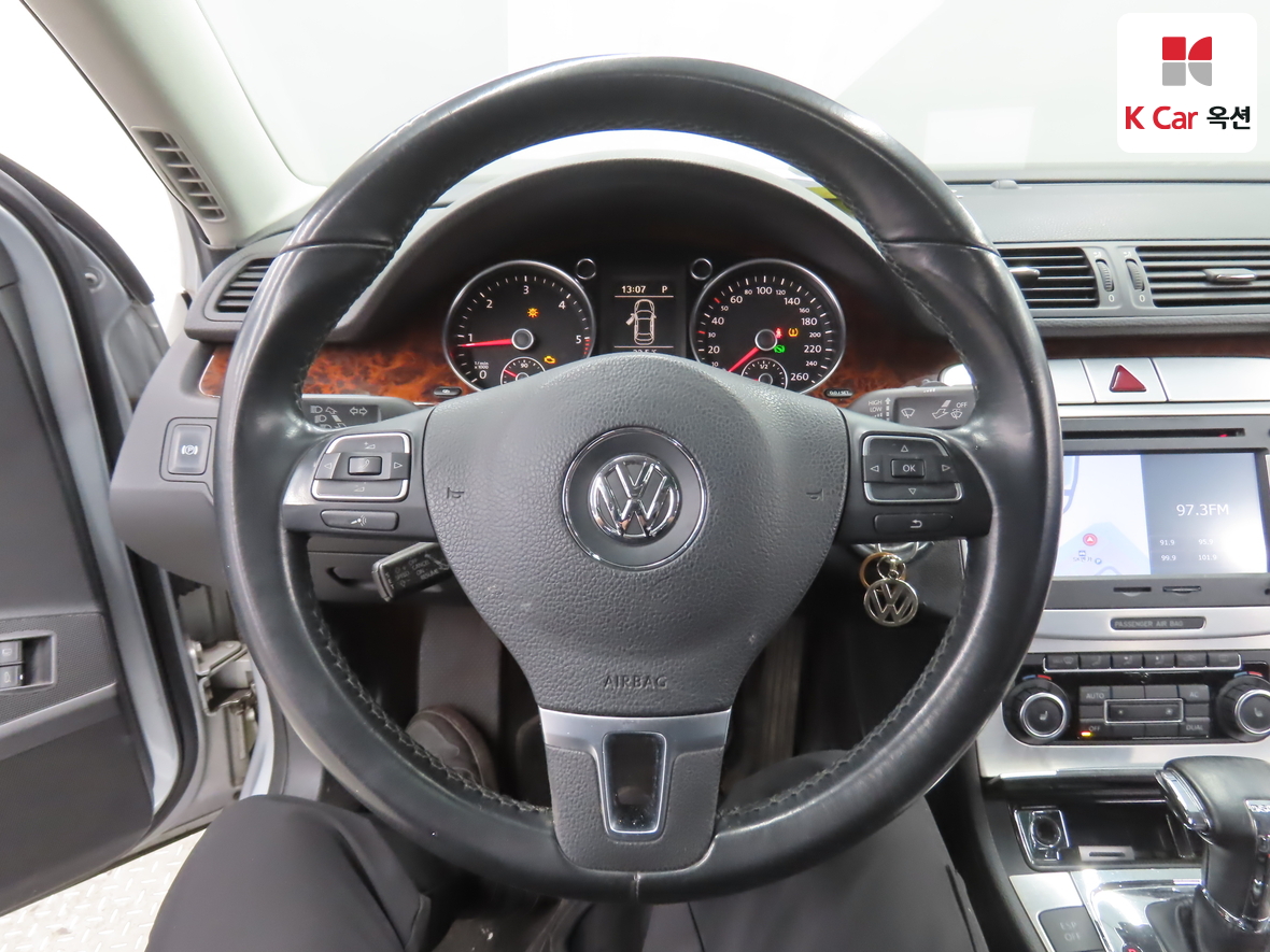 Volkswagen Passat - 10
