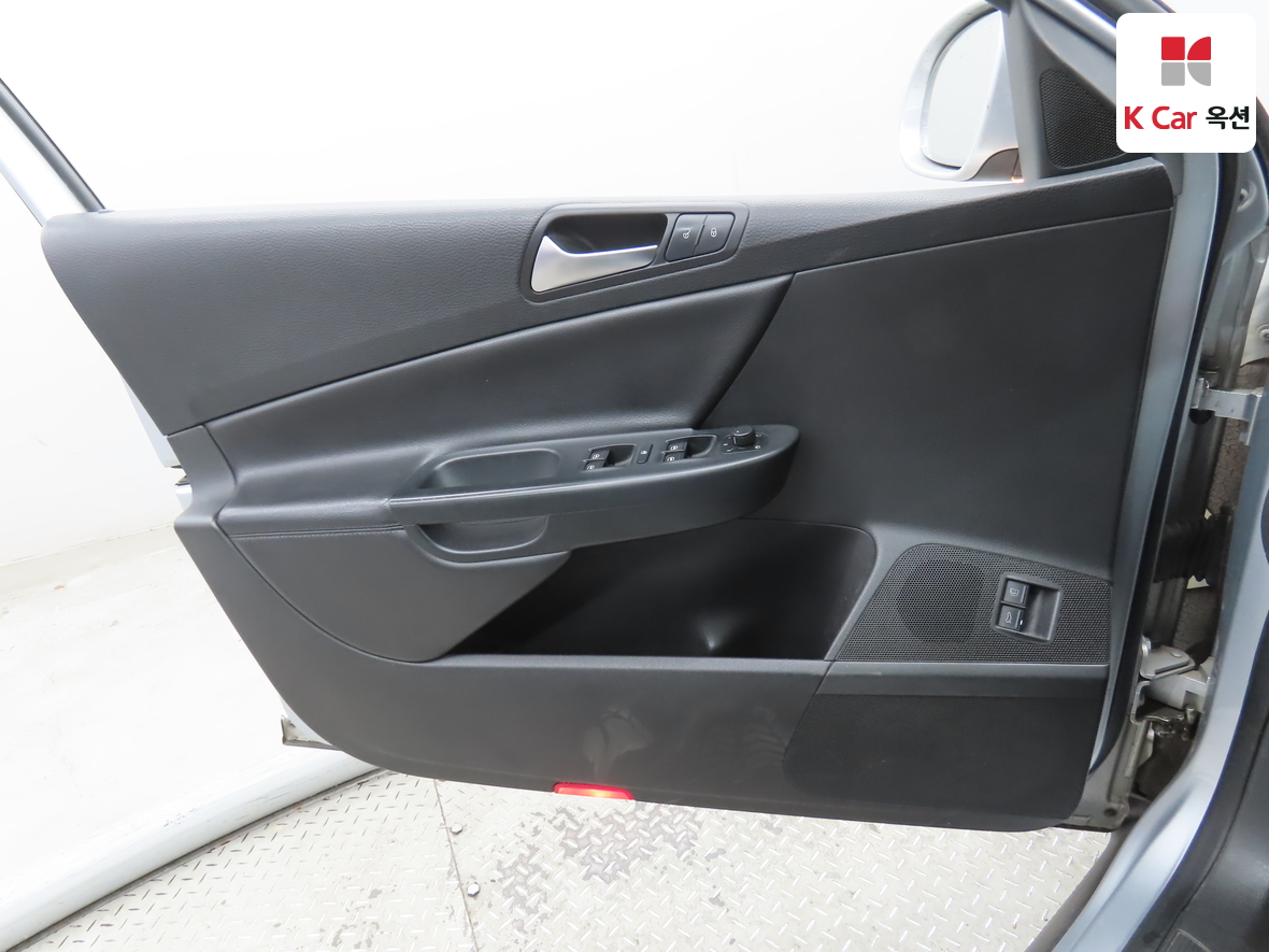 Volkswagen Passat - 8