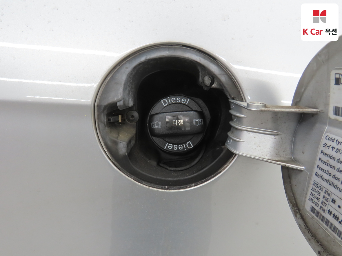 Volkswagen Passat - 28