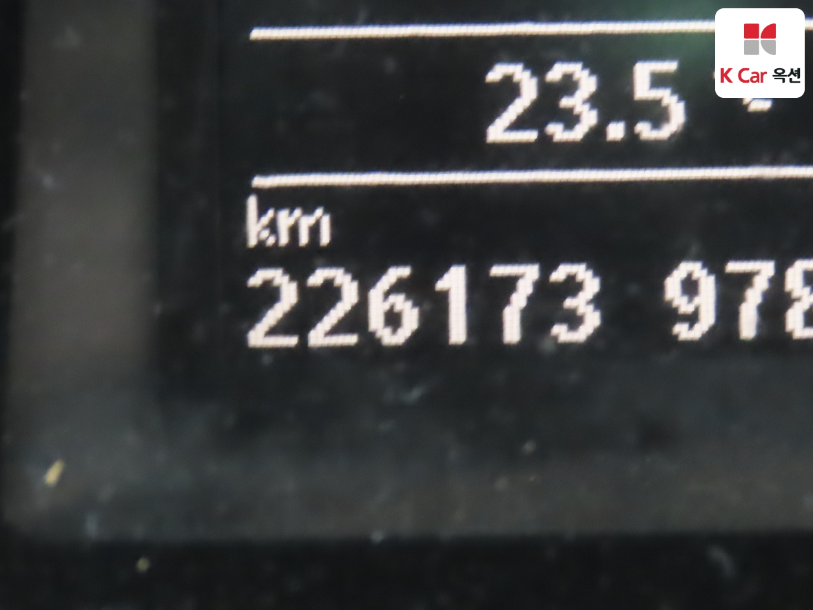 Volkswagen Passat - 4
