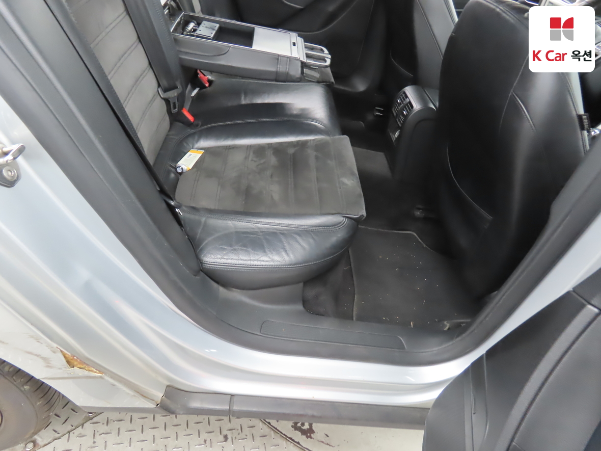 Volkswagen Passat - 30