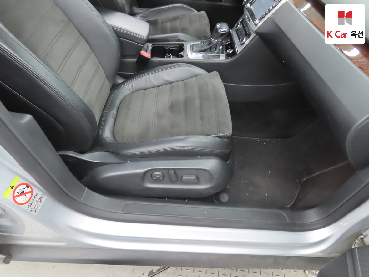Volkswagen Passat - 32