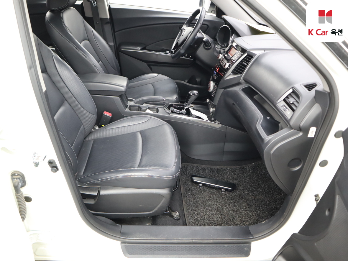 KG Mobility Tivoli 2017 - Image 31