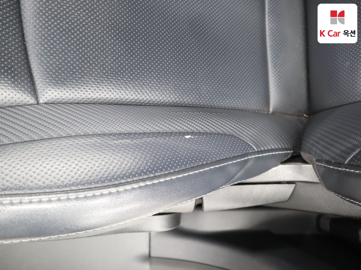 KG Mobility Tivoli 2017 - Image 20