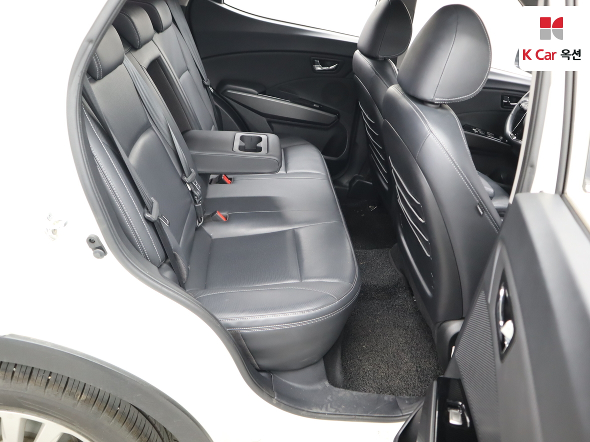 KG Mobility Tivoli 2017 - Image 29