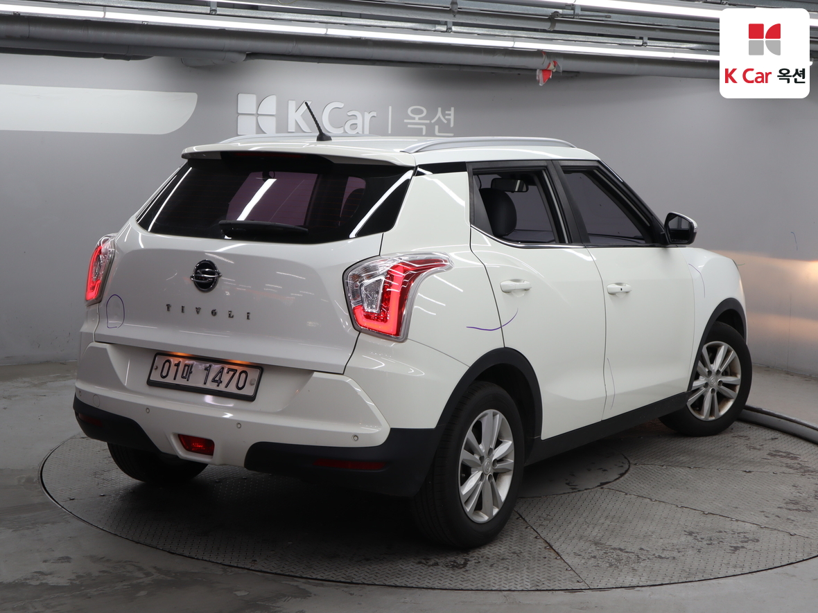 KG Mobility Tivoli 2017 - Image 2