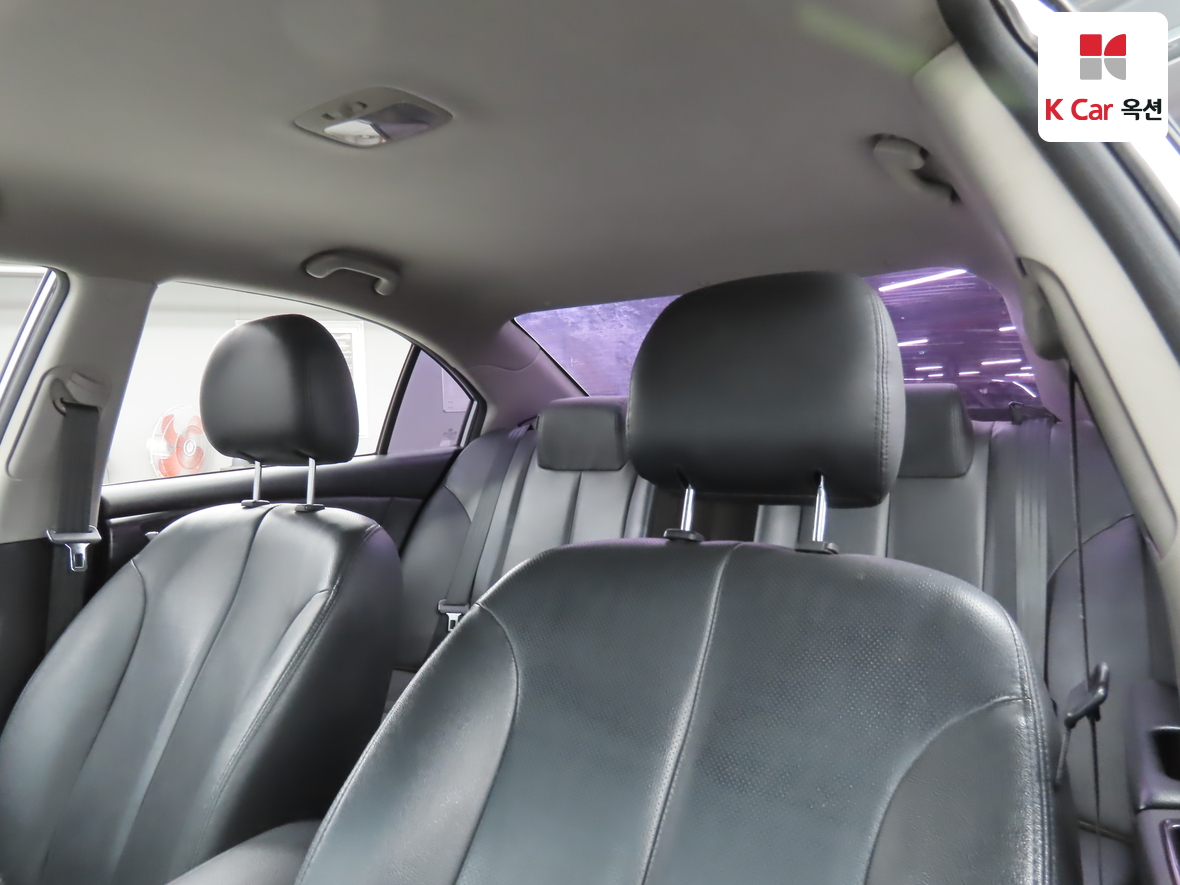 Kia Lotze 2010 - Image 18