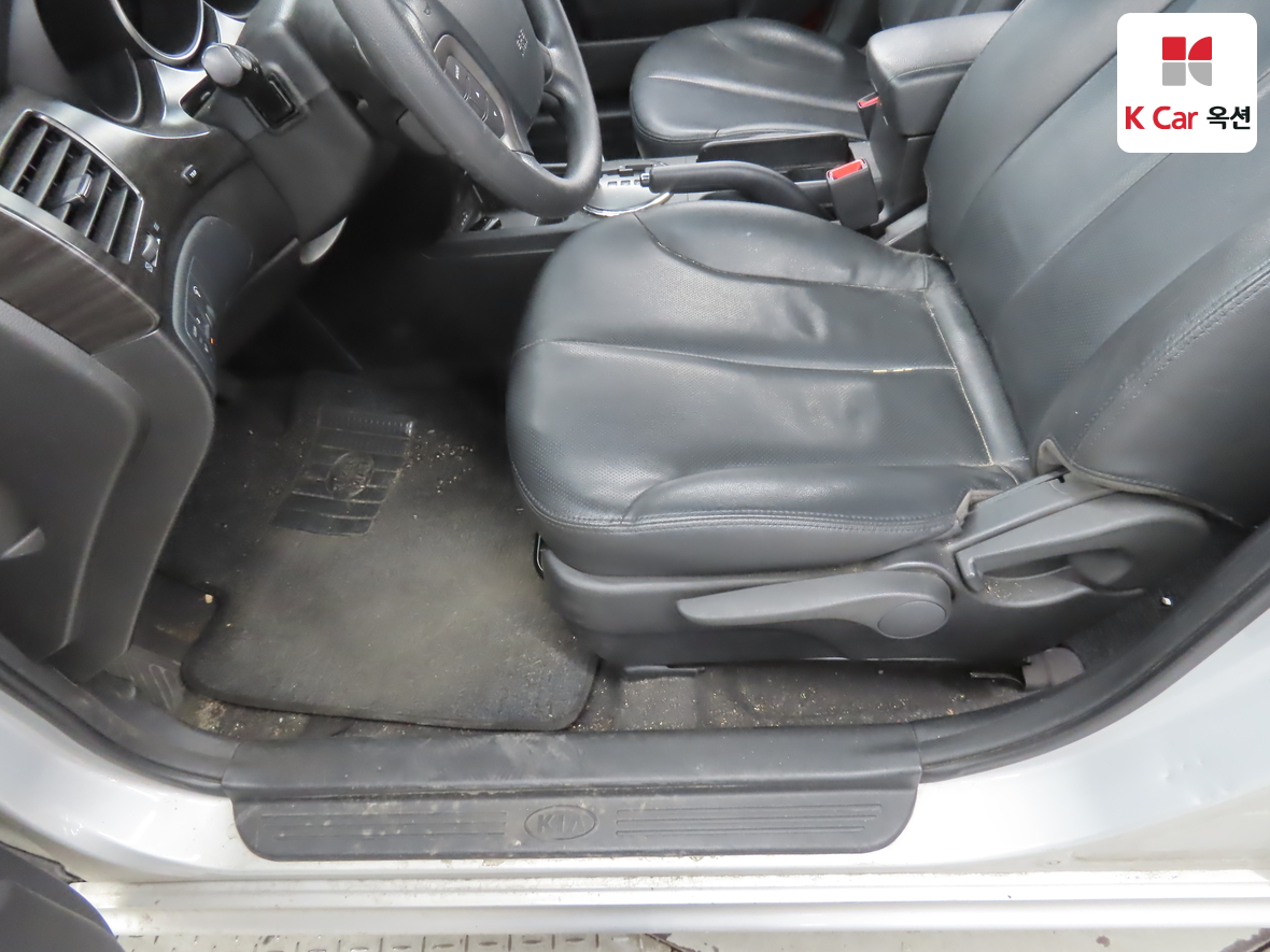 Kia Lotze 2010 - Image 17