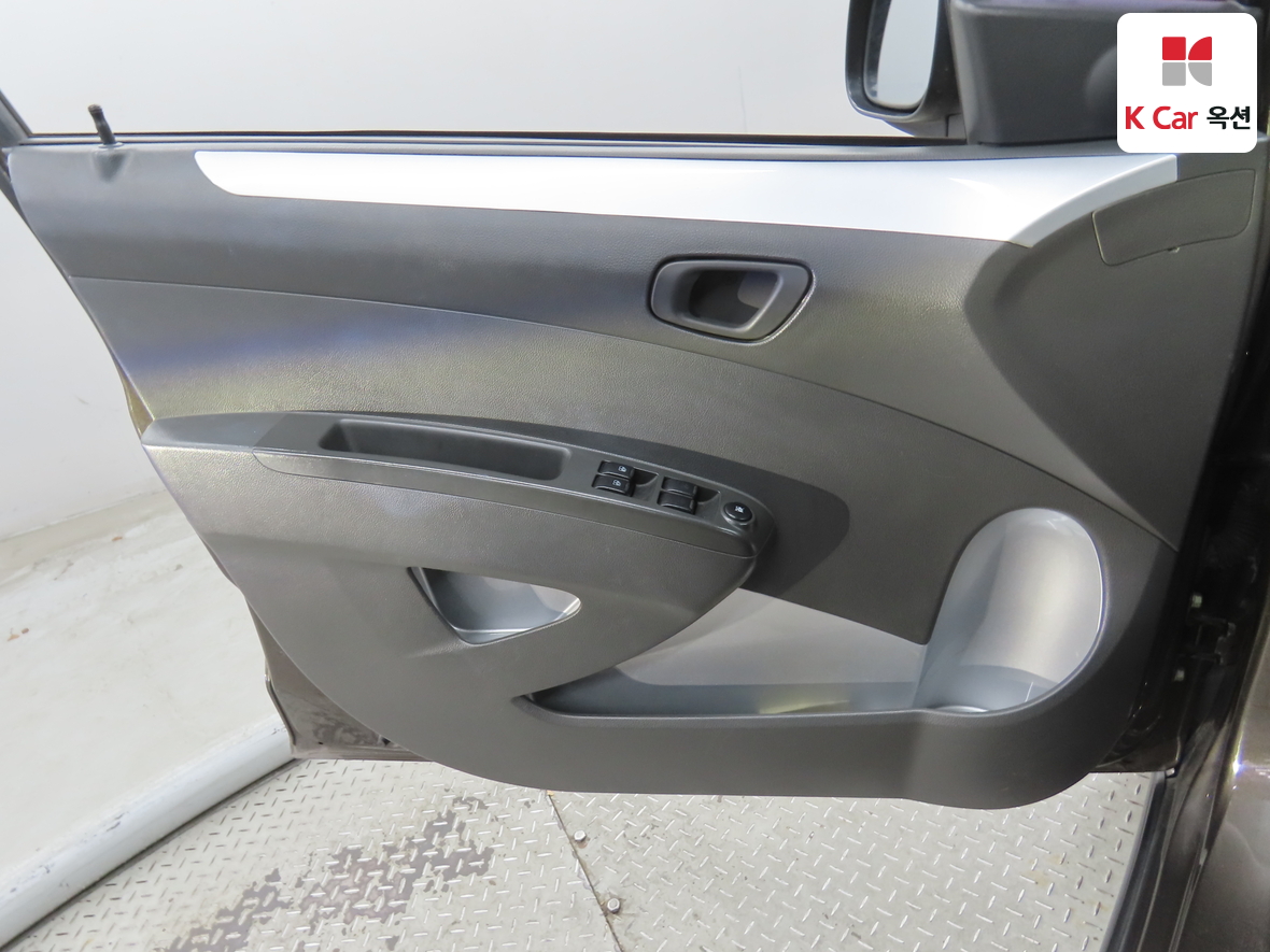 جنرال موتورز كوريا سبارك 2012 - صورة 8