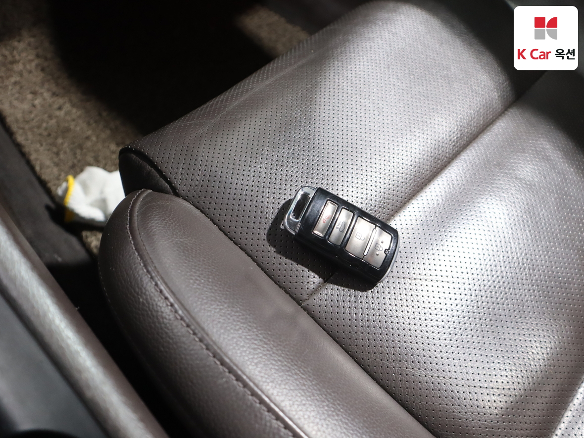 Kia K7 2016 - Image 17