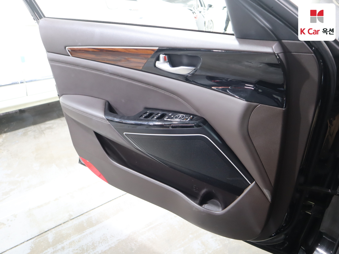 Kia K7 2016 - Image 8