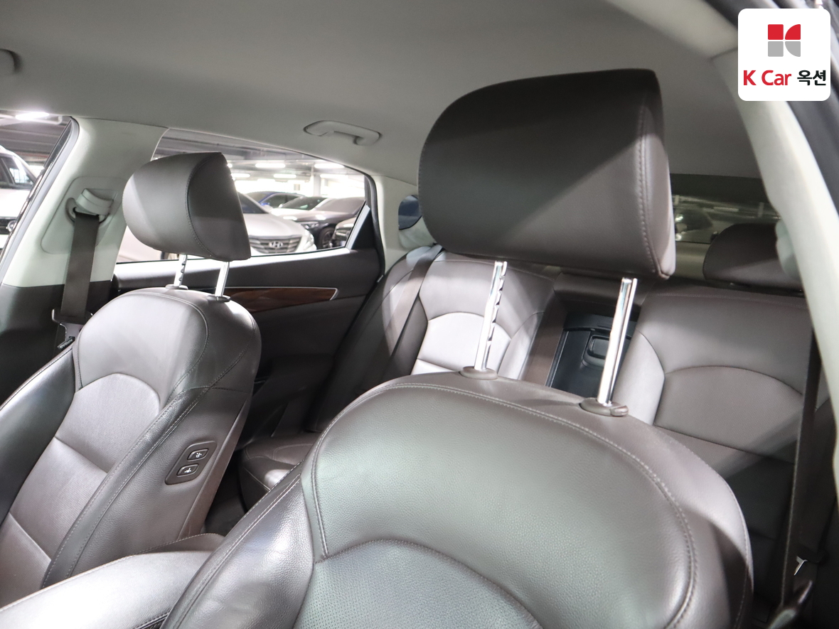 Kia K7 2016 - Image 19