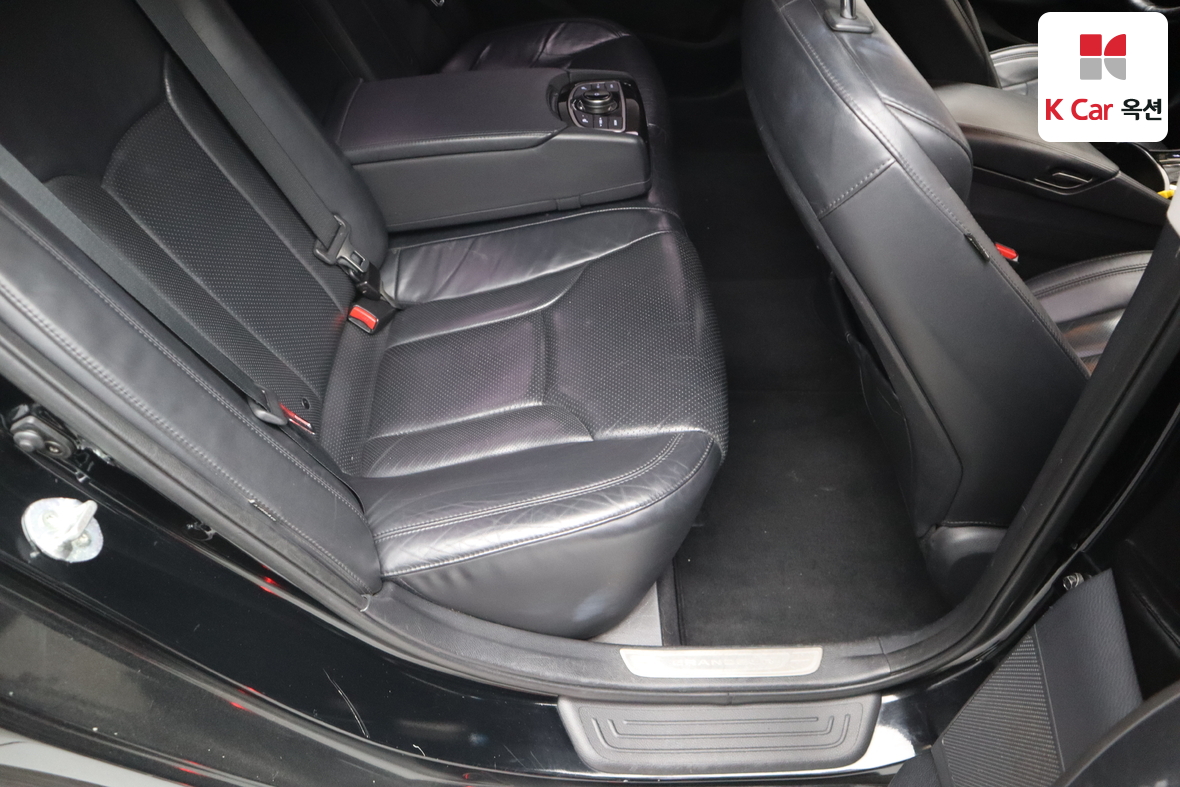 Hyundai AZERA 2011 - Image 26