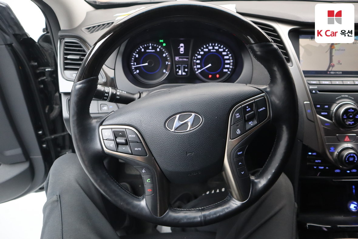 Hyundai AZERA 2011 - Image 10
