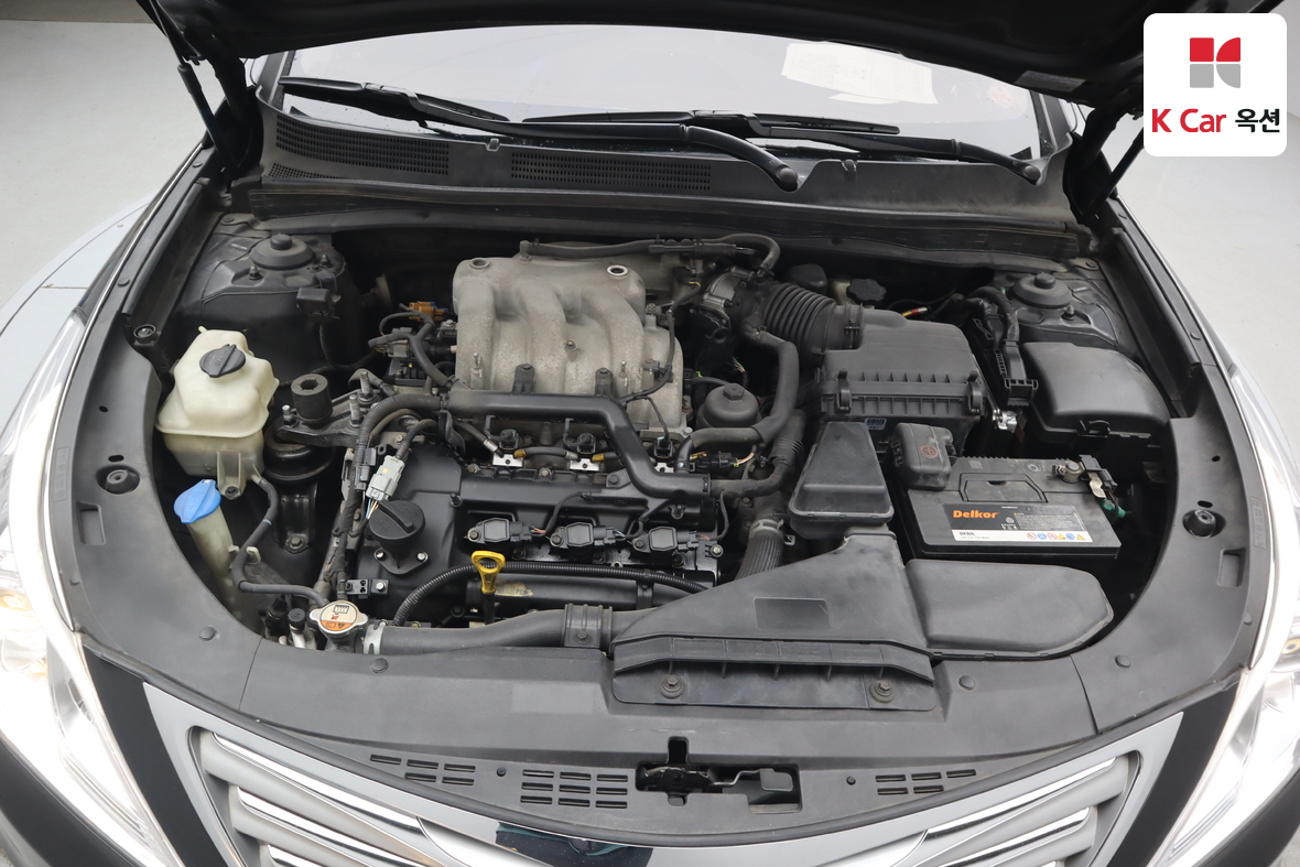 Hyundai AZERA 2011 - Image 31