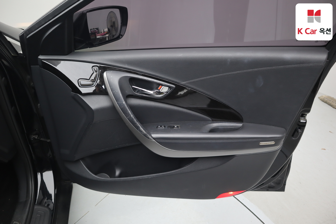 Hyundai AZERA 2011 - Image 27