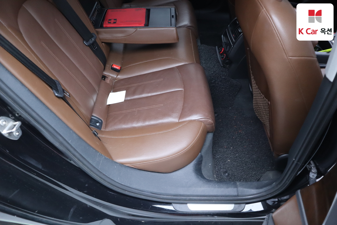 Audi A6 - 30