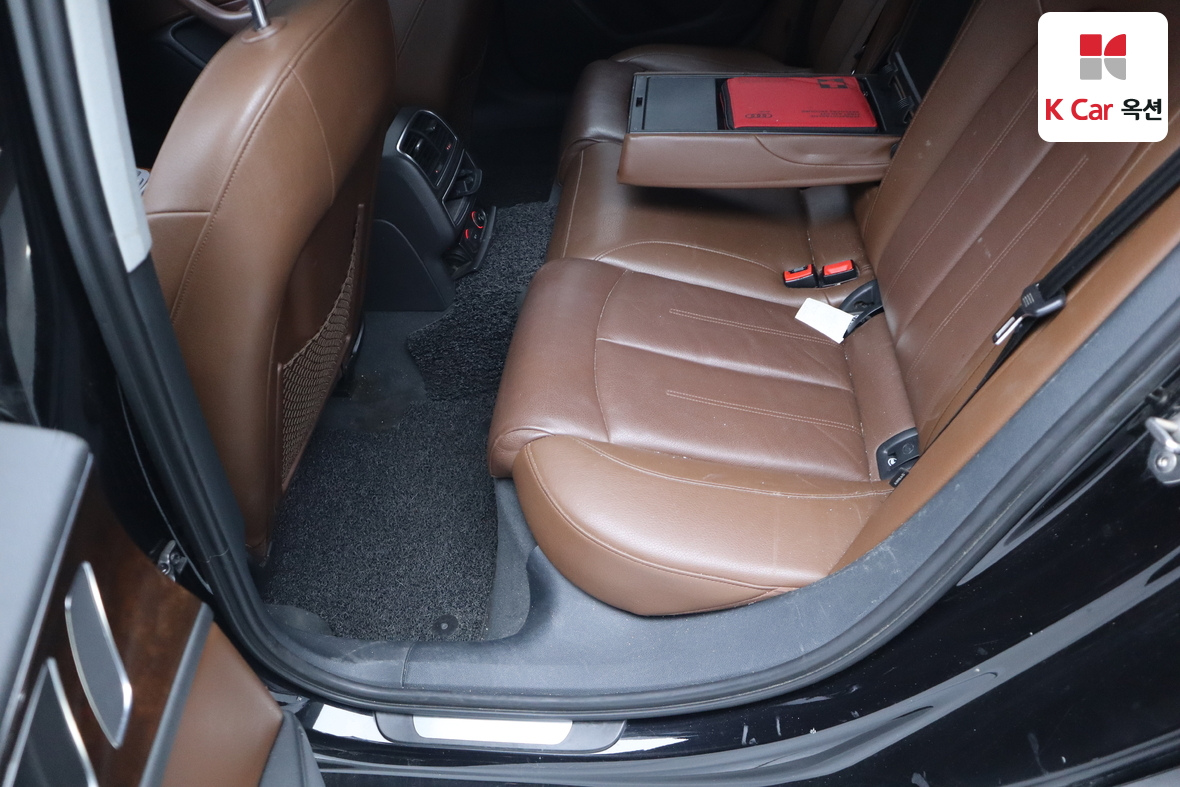 Audi A6 - 24