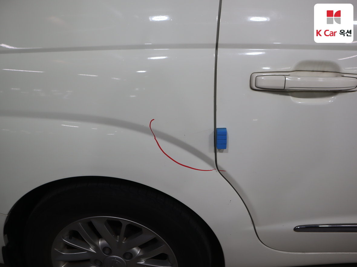 KG Mobility Korando Turismo 2014 - Image 46