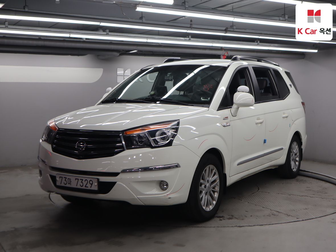 KG Mobility Korando Turismo 2014 - Image 1