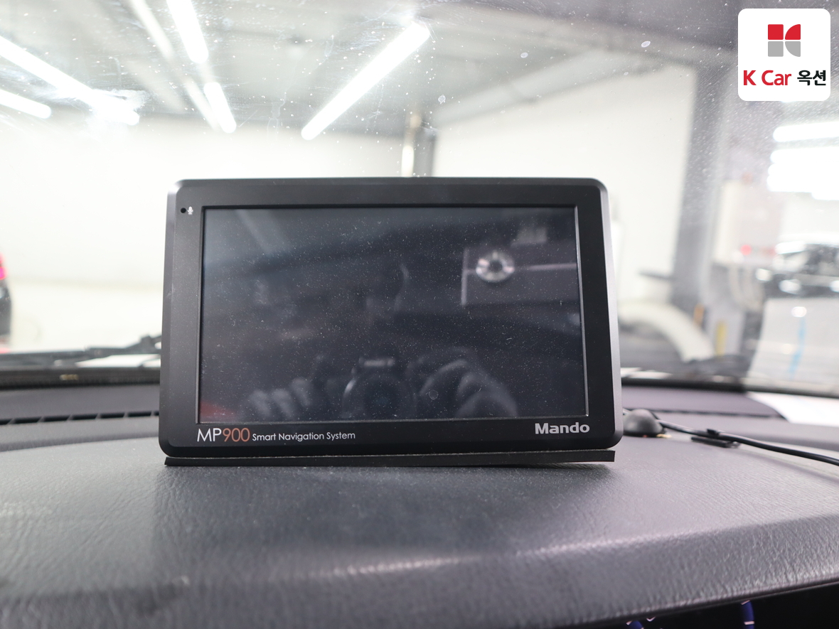 KG Mobility Korando Turismo 2014 - Image 14