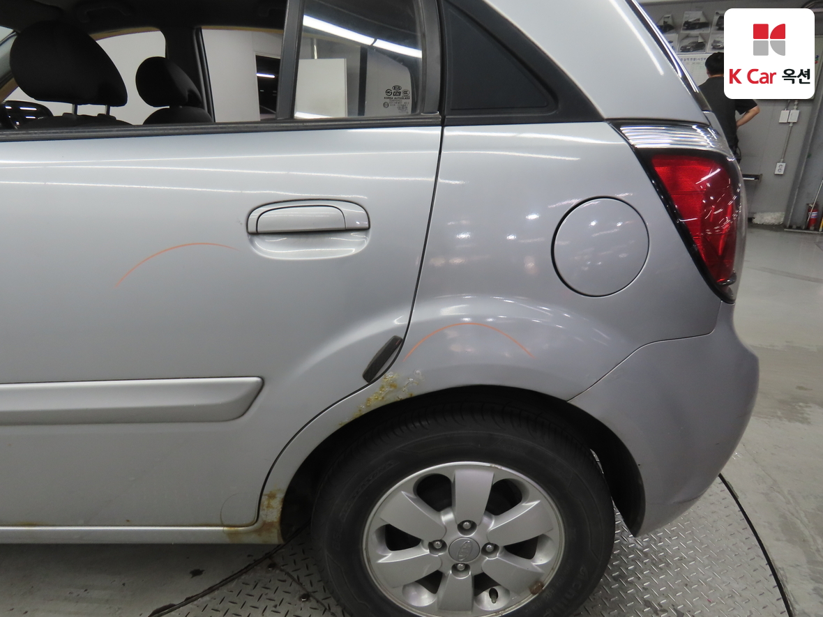 كيا برايد 2010 - صورة 36