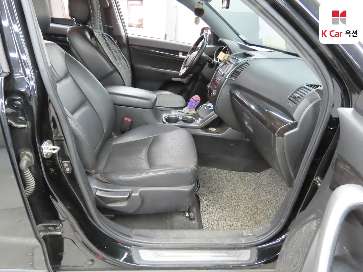 Kia Sorento 2012 - Image 31