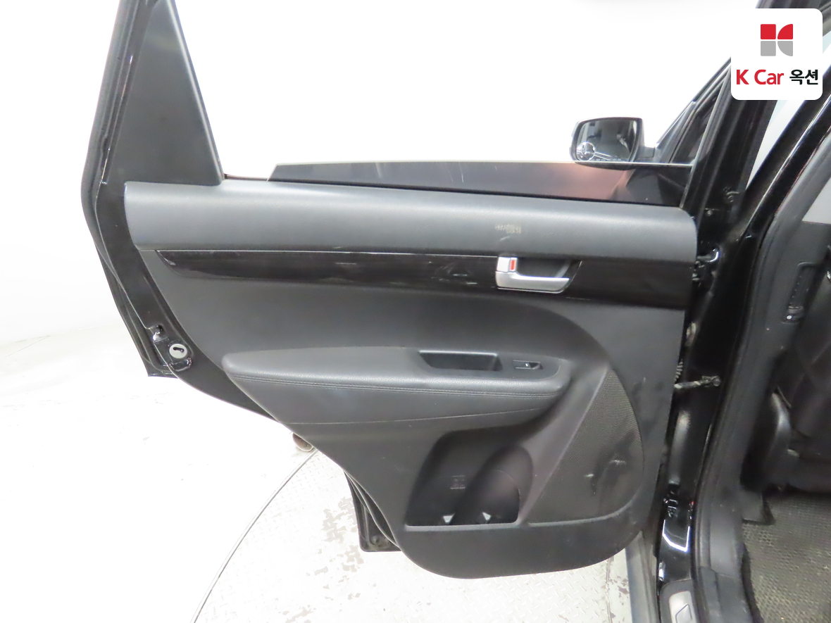 Kia Sorento 2012 - Image 22