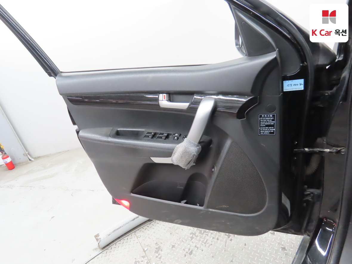 Kia Sorento 2012 - Image 8