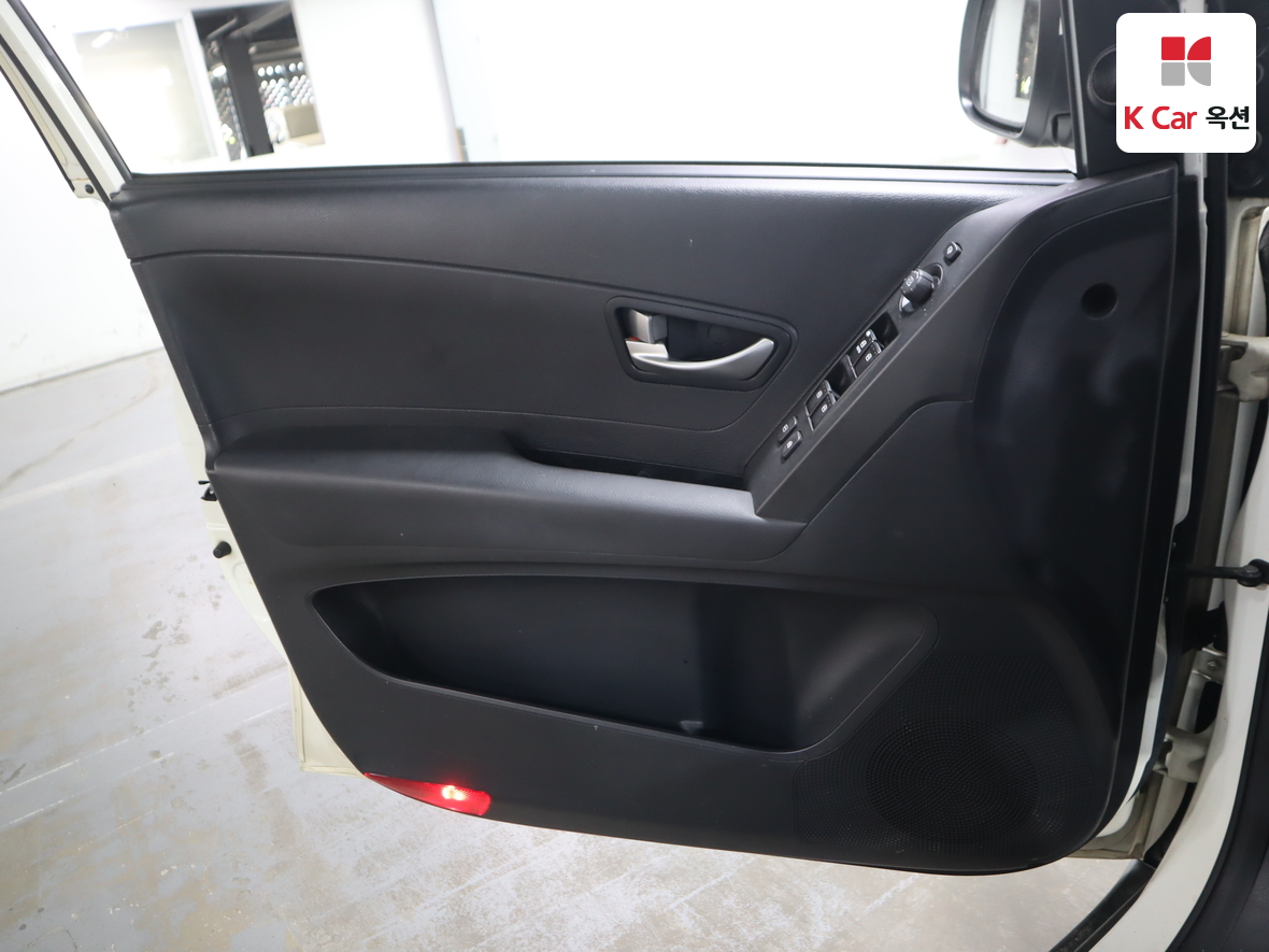 سانج يونج كوراندو C 2013 - صورة 8