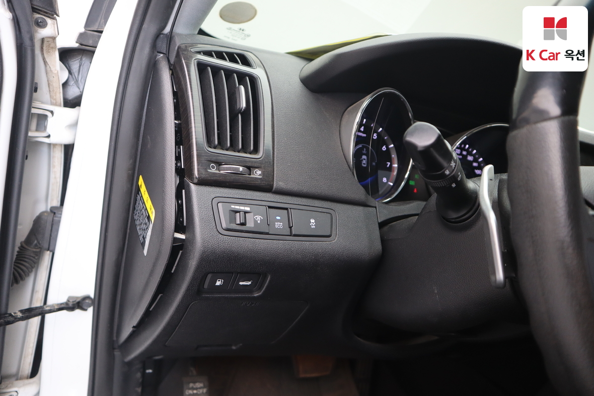 هيونداي سوناتا 2012 - صورة 9