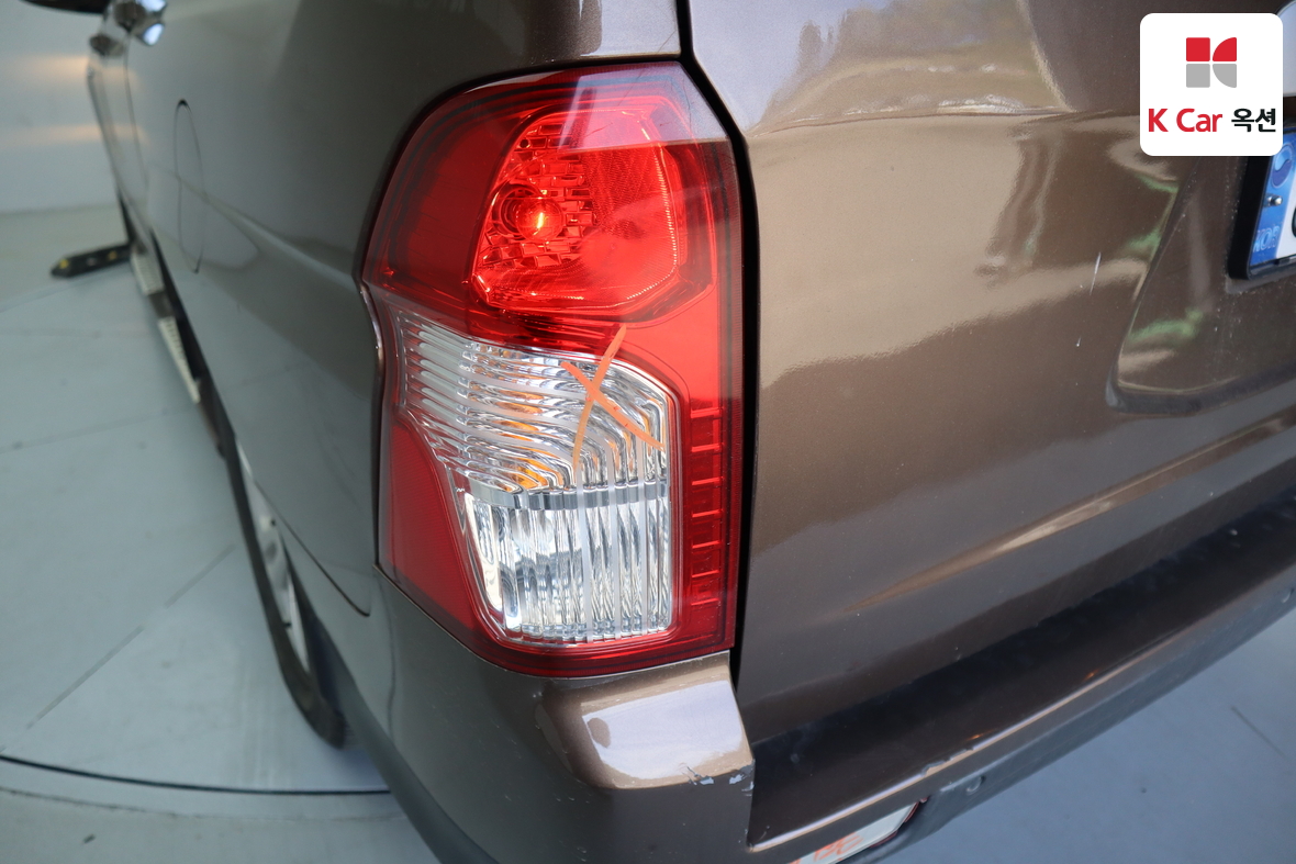 KG Mobility Korando Sports 2015 - Image 42