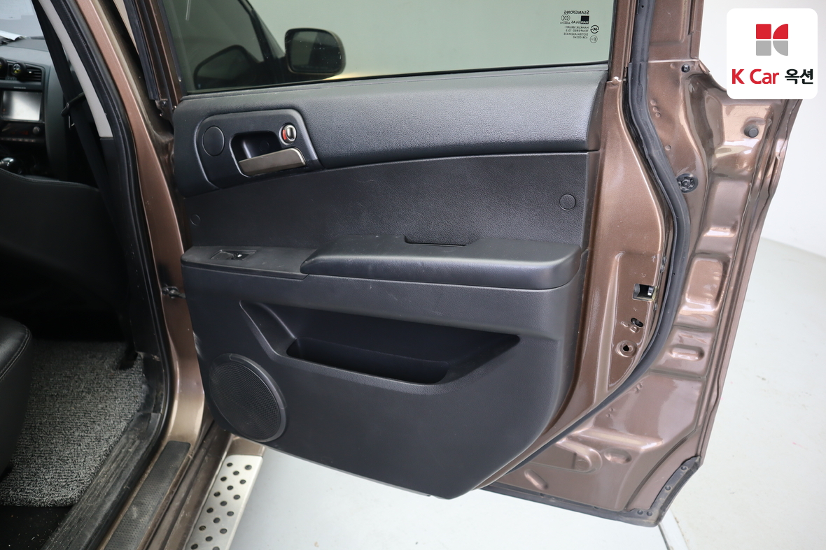 KG Mobility Korando Sports 2015 - Image 28