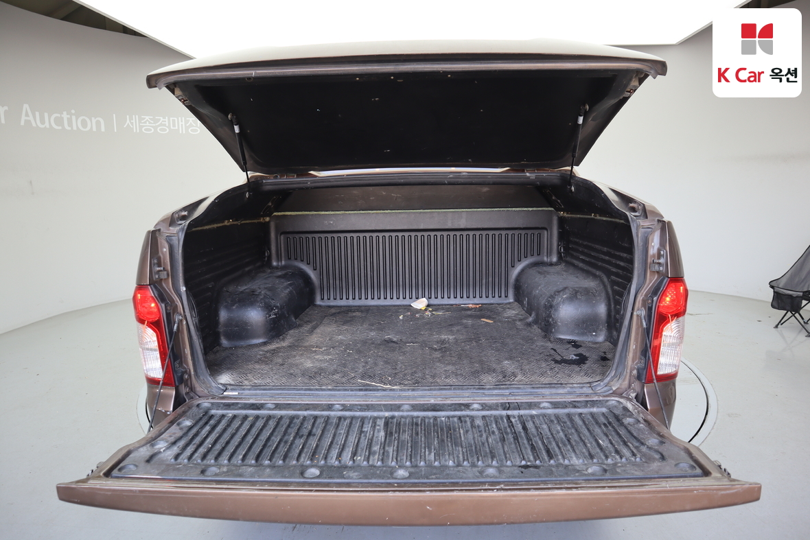 KG Mobility Korando Sports 2015 - Image 27