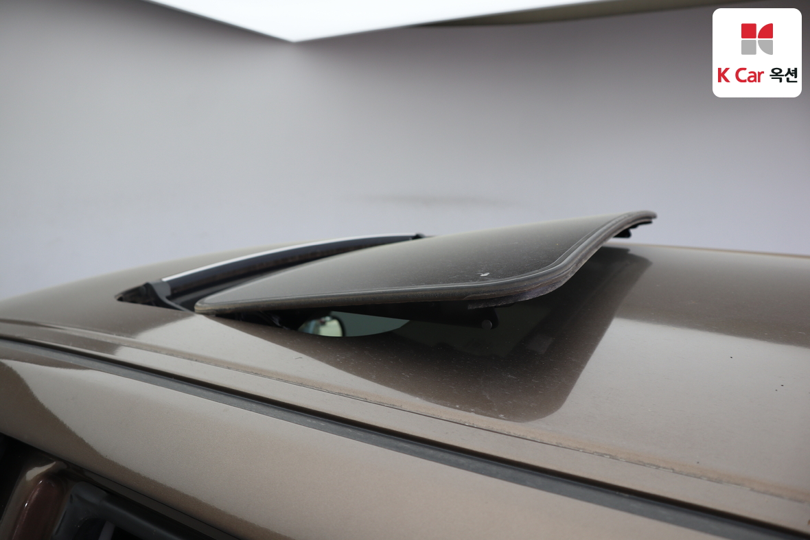 KG Mobility Korando Sports 2015 - Image 25